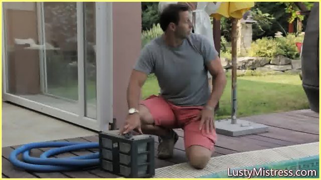 Handyman Wants To Fuck Leggy Blonde