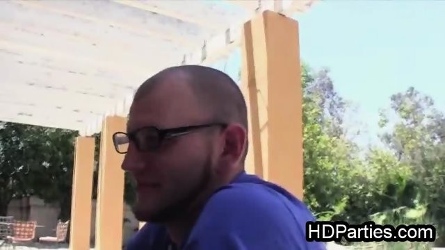 Virgin nerd sucked by three coeds