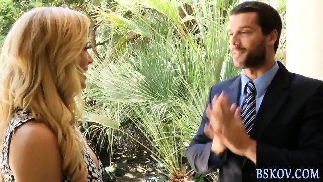 Pornstar babe cum sprayed