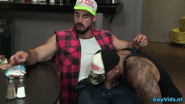 Muscle bear anal with anal cumshot