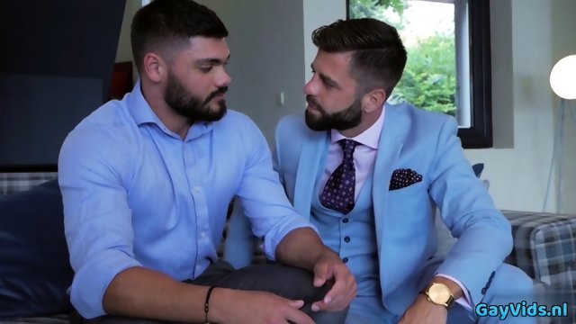 Muscle gay fetish and cumshot