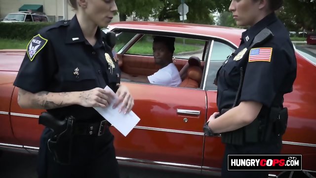 Criminal with expired license is contrived into banging milf cops