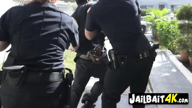 Cops dick-hunting get HUGE black catch around the hood