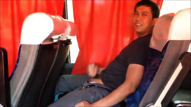 Str8 filipino jerk & cum in bus ride