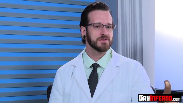 Gay hunks enjoy hardcore fistfuck session in a dungeon