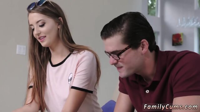 Dad gets caught fucking crony  chum s daughter first time The Sibling Study And Suck