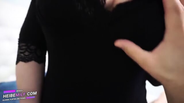 Girl Shows Big Boobs and Films Her Fucked