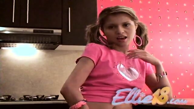 Petite latina spreads her legs wide