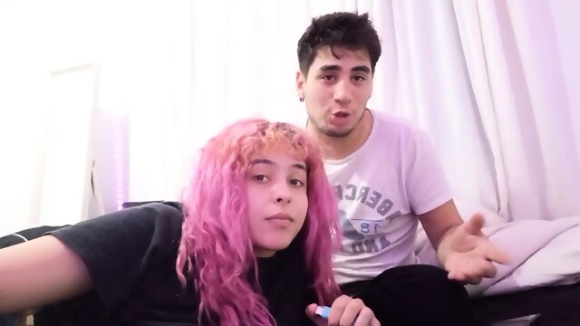 Busty latina 2022-04-18_2137