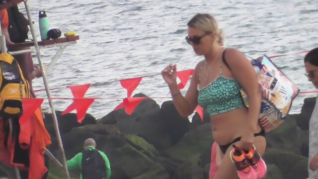 2022 Beach girls videos vol-445