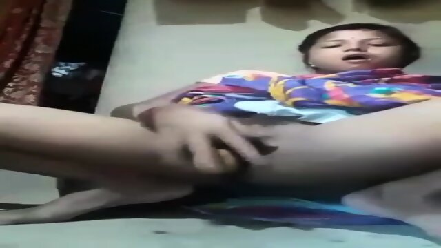 dehati odia bhabhi anal masturbation with vegetables