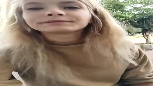 Blonde Camgirl 2020-09-29_04-04-54_887