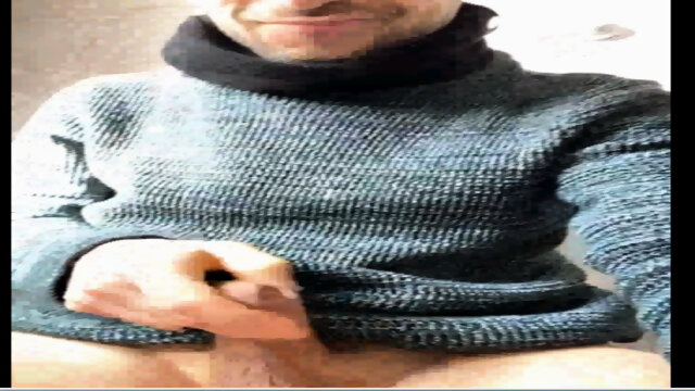 Daniele Andreoli  si masturba in webcam  online