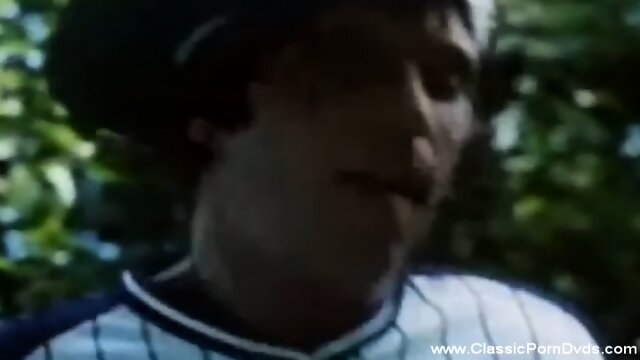 Porn Legend Marilyn Gets Banged hard In This Classic Retro