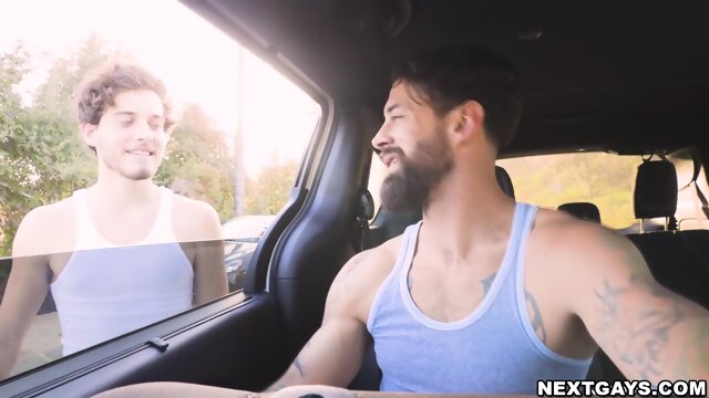 Alpha Wolfe is on a mission to fuck some random guy