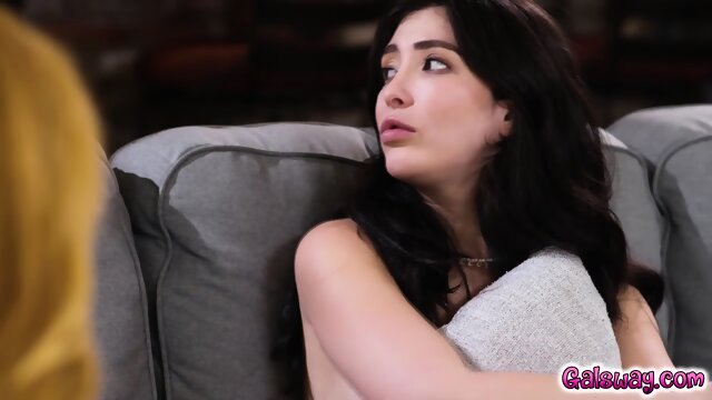 Jane  expressed an attraction to Lauren