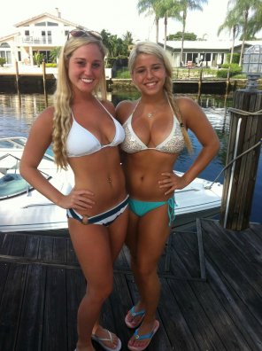 photo amateur Two blondes