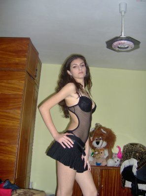 photo amateur Sexy Brunette in Black