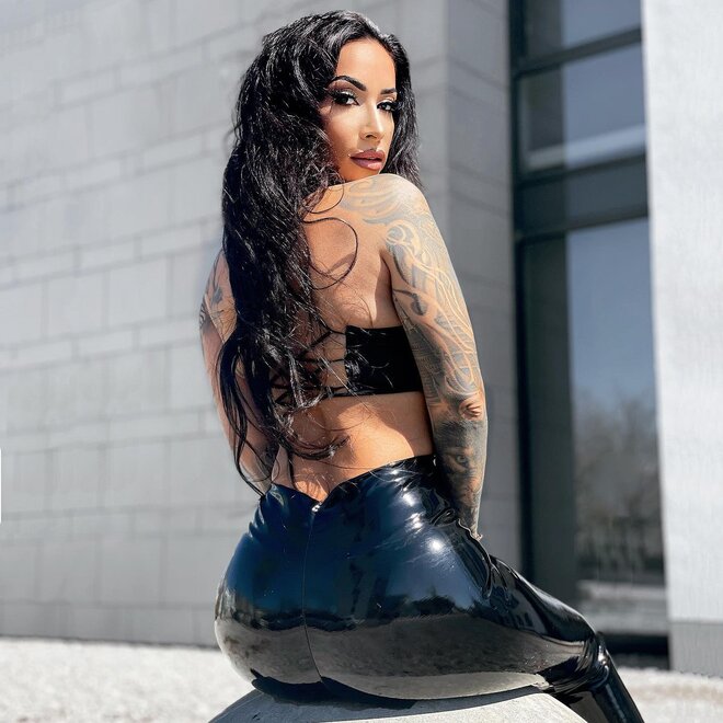 areenxs_1651420806_2828645202702521659_2210635238