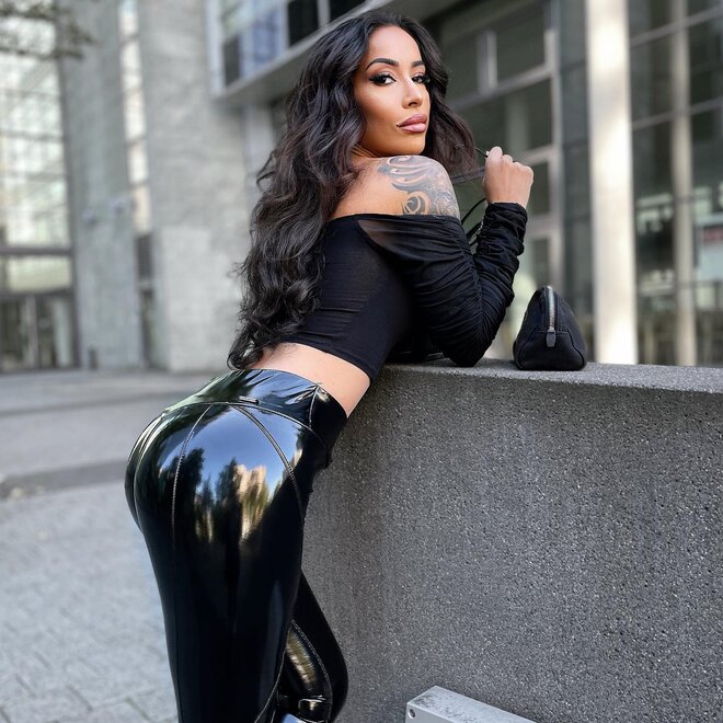 areenxs_1666713605_2956930495926003175_2210635238