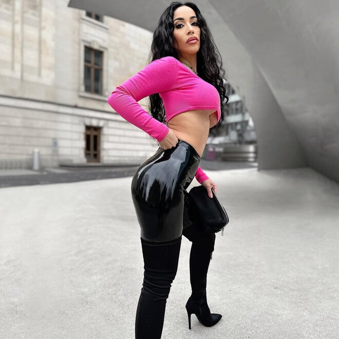 areenxs_1678381207_3054805435186057756_2210635238