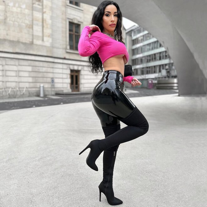 areenxs_1678381207_3054805435563556415_2210635238