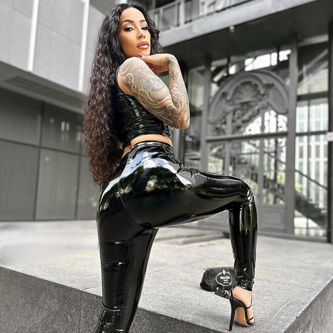 areenxs_1682611226_3090289406518522804_2210635238