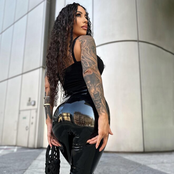 areenxs_1694966417_3193932264785502488_2210635238