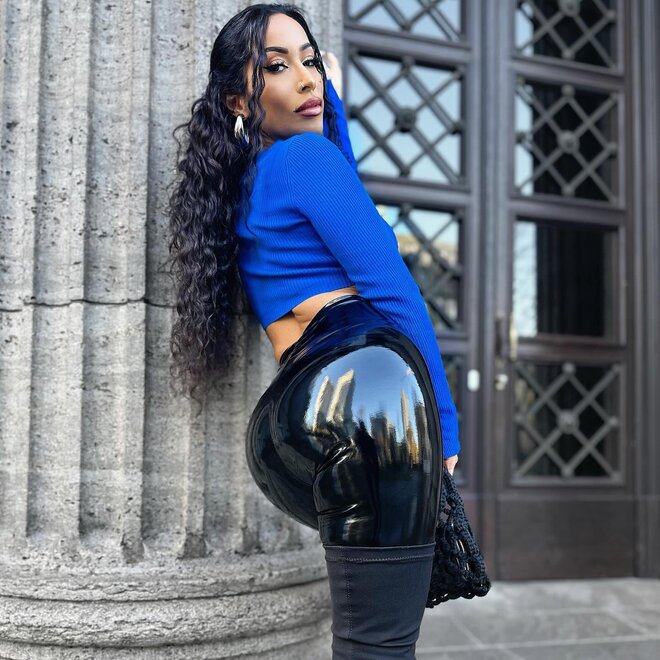 areenxs_1700586017_3241072883844329269_2210635238