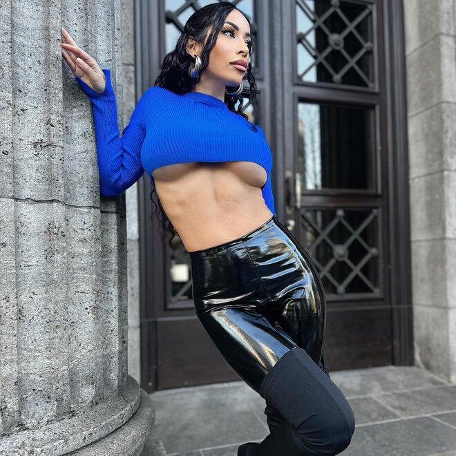 areenxs_1700758801_3242522300141257328_2210635238