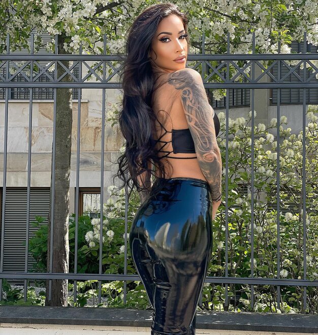 areenxs_1712246401_3338887275935299779_2210635238