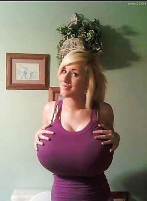 amateur photo 28590854a2cbe032fab