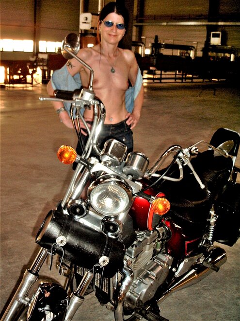 Anemone-Baiker Girl 24