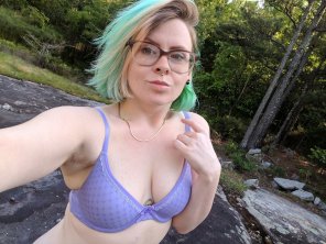 foto amadora Selfie in woods