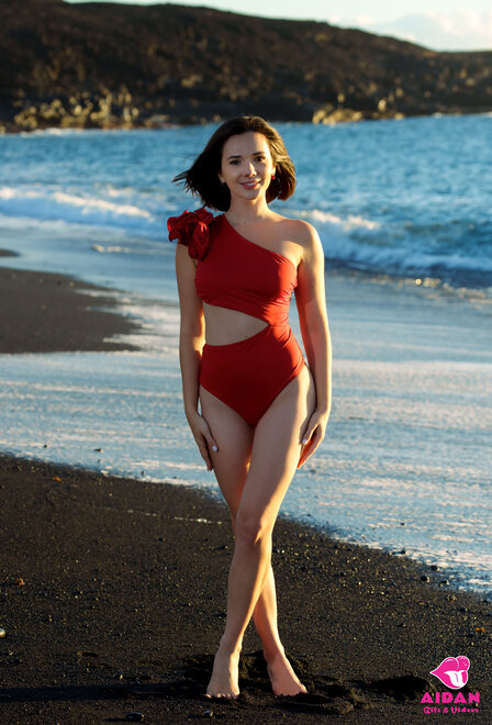 Eve Sweet - Black Sand 016