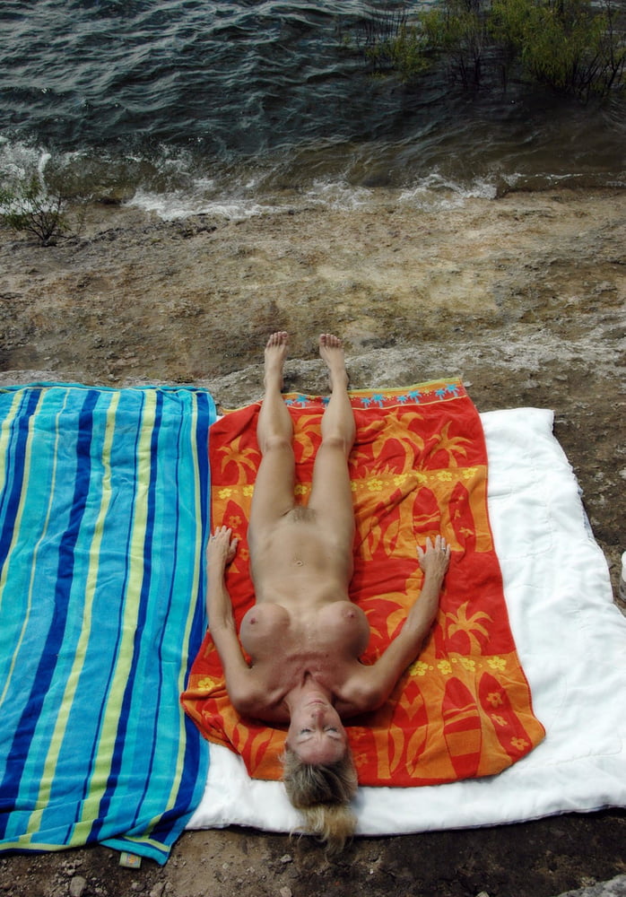 amateur photo 37971505fed499b78724