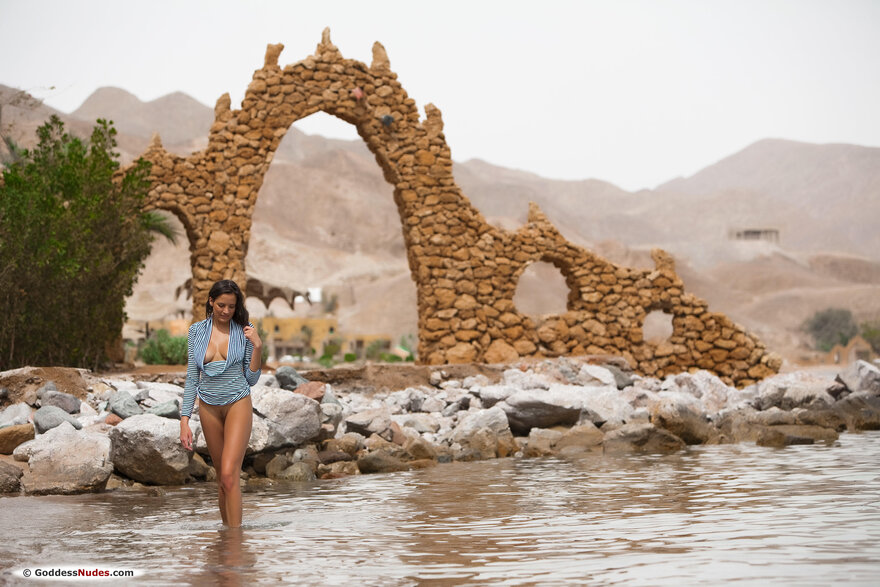 2025-06-23_05-03-58.620Z_140_nhww0m5w8yh7