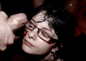 foto amatoriale Messy glasses (5)