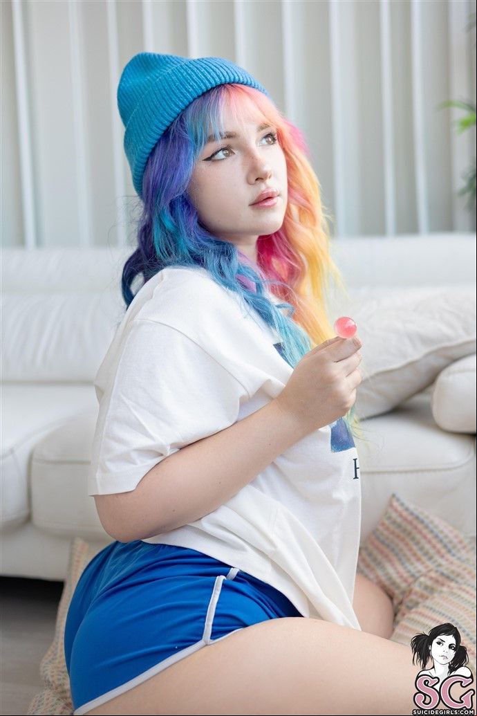 amateur photo 1000156138