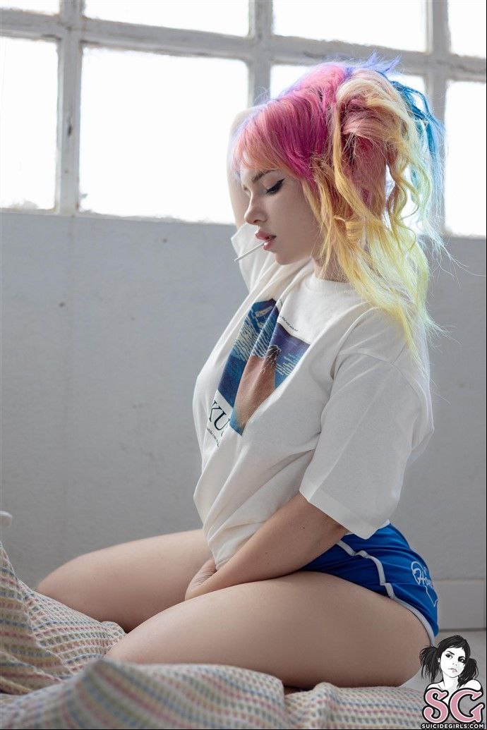 amateur photo 1000156132