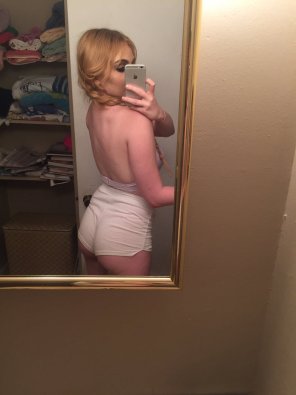 amateur pic White and tight