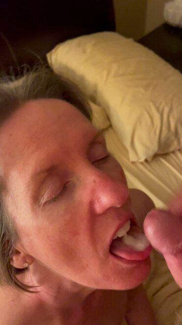 she loves the cock (25)