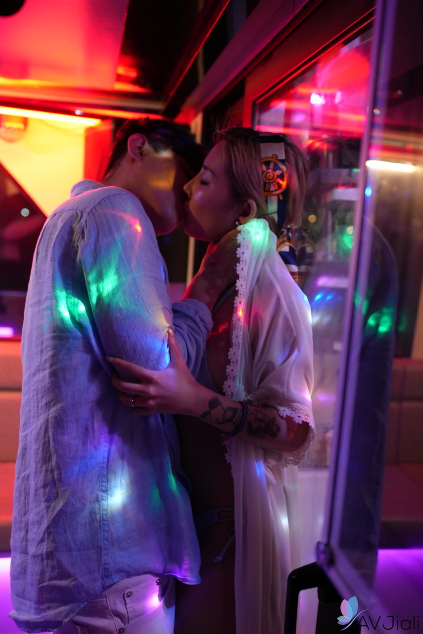 amateur photo 87603839_041_cfee