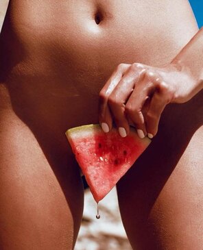 photo amateur Watermelon woman