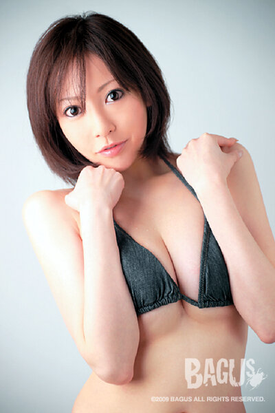 Erika Shiraishi-73 nude