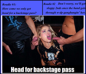 foto amateur Humor-Blonde_Gets-Backstage-Pass-bj@borntowatch-zvrqy-5f