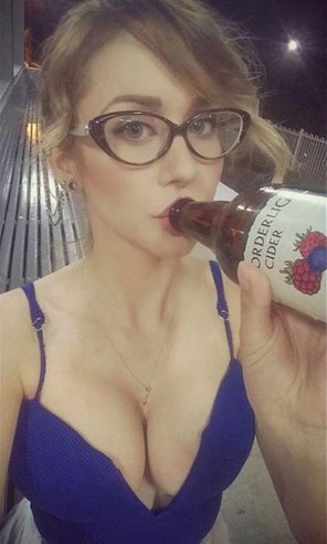 amateur pic Boobs and Cider
