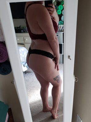 amateur pic It's been a little since I showed of my ass for y'allðŸ˜˜
