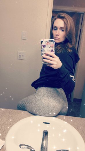 amateur pic Thick Ass Redhead