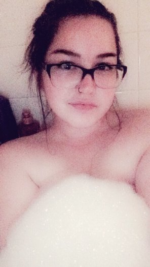 amateur-Foto Come join me? I'm all wet for you.